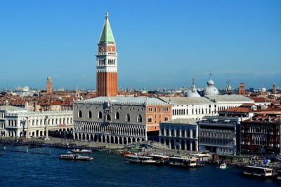 Venice Walking Tour and Gondola Ride - Finding the meeting point at San Marco Giardinetti (before the busy starts)