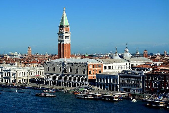 Venice Walking Tour and Gondola Ride - Stop 1: Grand Canal views and why Venice is split in two