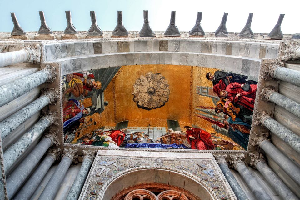 Venice: Walking tour, Doge Palace, & St. Mark's Basilica - First Stop: Doge’s Palace and the Weight of Venetian Power