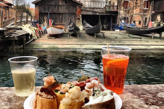 Venice Walking Tour: Eat and Drink - Ponte de Chiodo: a brief look at a bridge with character