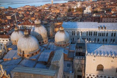 Venice Walking Tour plus Skip the Lines Doge's Palace and St Mark's Basilica Tours - St. Mark’s Basilica: mosaics you can’t fake, plus real entry rules
