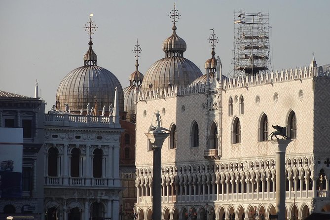 Venice Walking Tour plus Skip the Lines Doge's Palace and St Mark's Basilica Tours - Headsets and group dynamics: clarity is the difference-maker