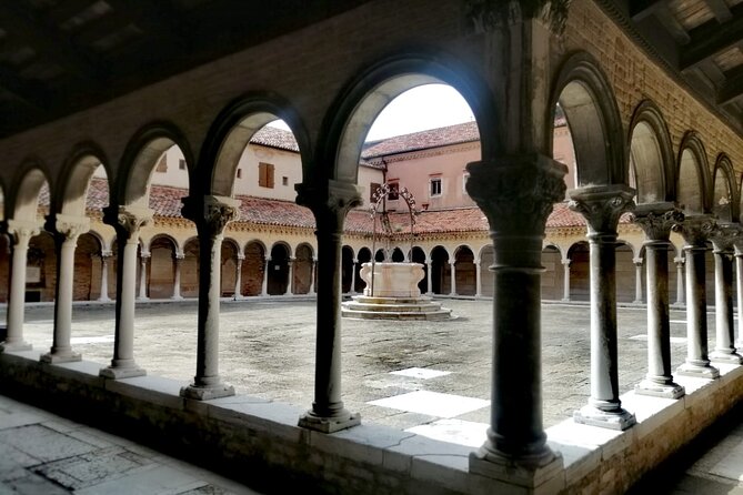 Venice's Cemetery on San Michele Island Tour - Famous graves you’ll actually be standing next to