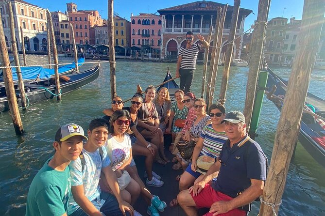 Walking Tour of Venice with Mini Cruise - English is offered, but mixed languages can happen